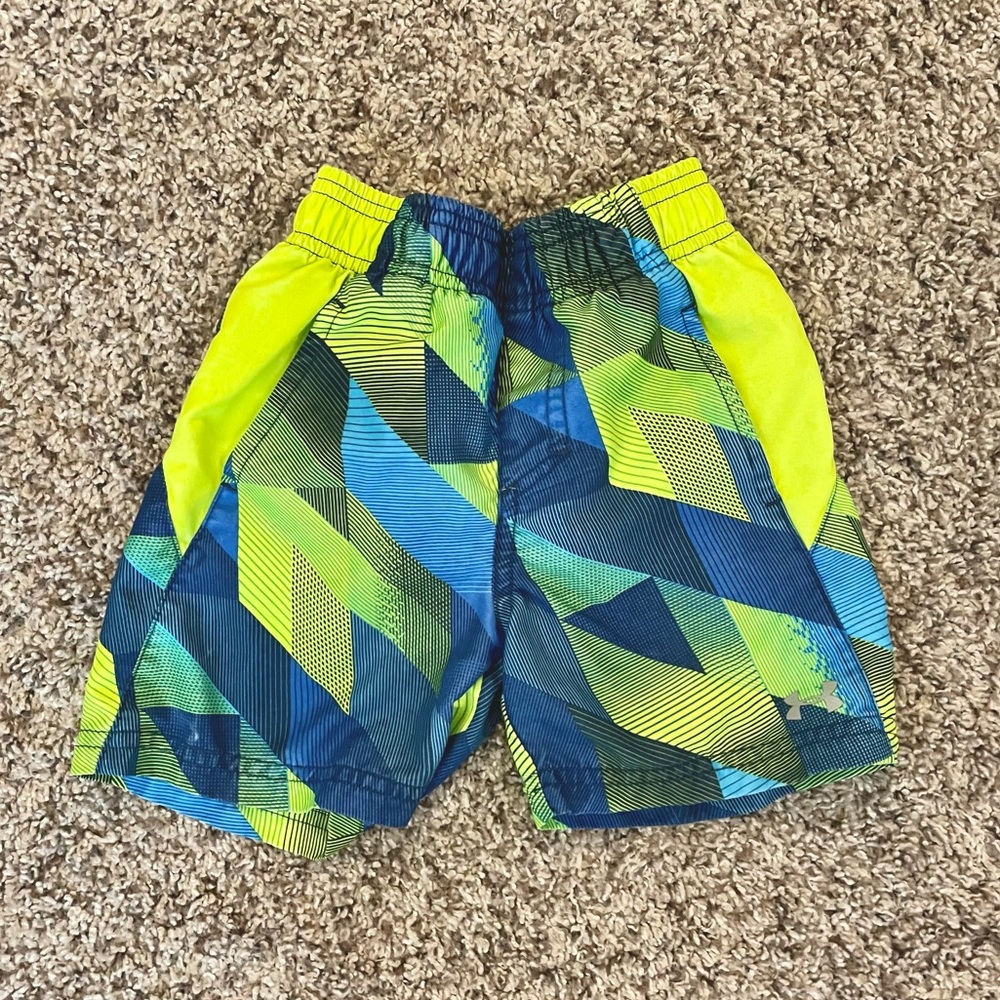 Boys 2T Under Armour swim trunks